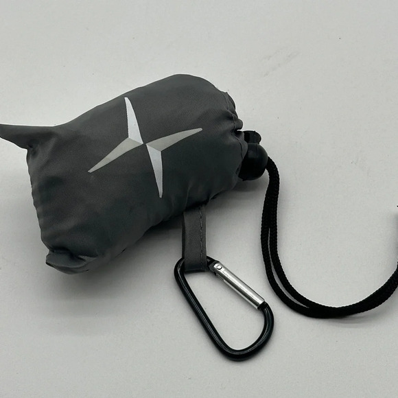 Reusable Polestar bag with clip - Picture 9 of 9